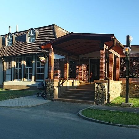 Hotel Armales Stakcin Bagian luar foto