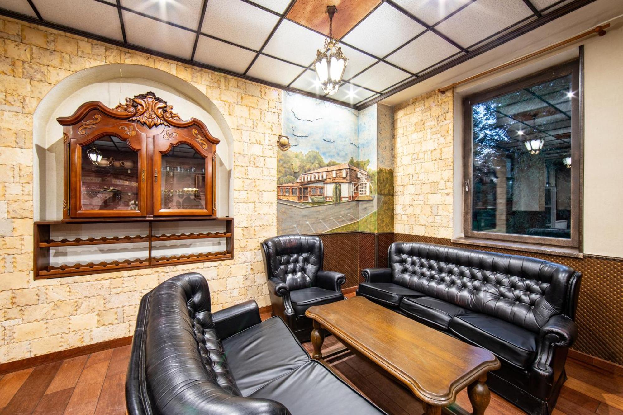 Hotel Armales Stakcin Bagian luar foto