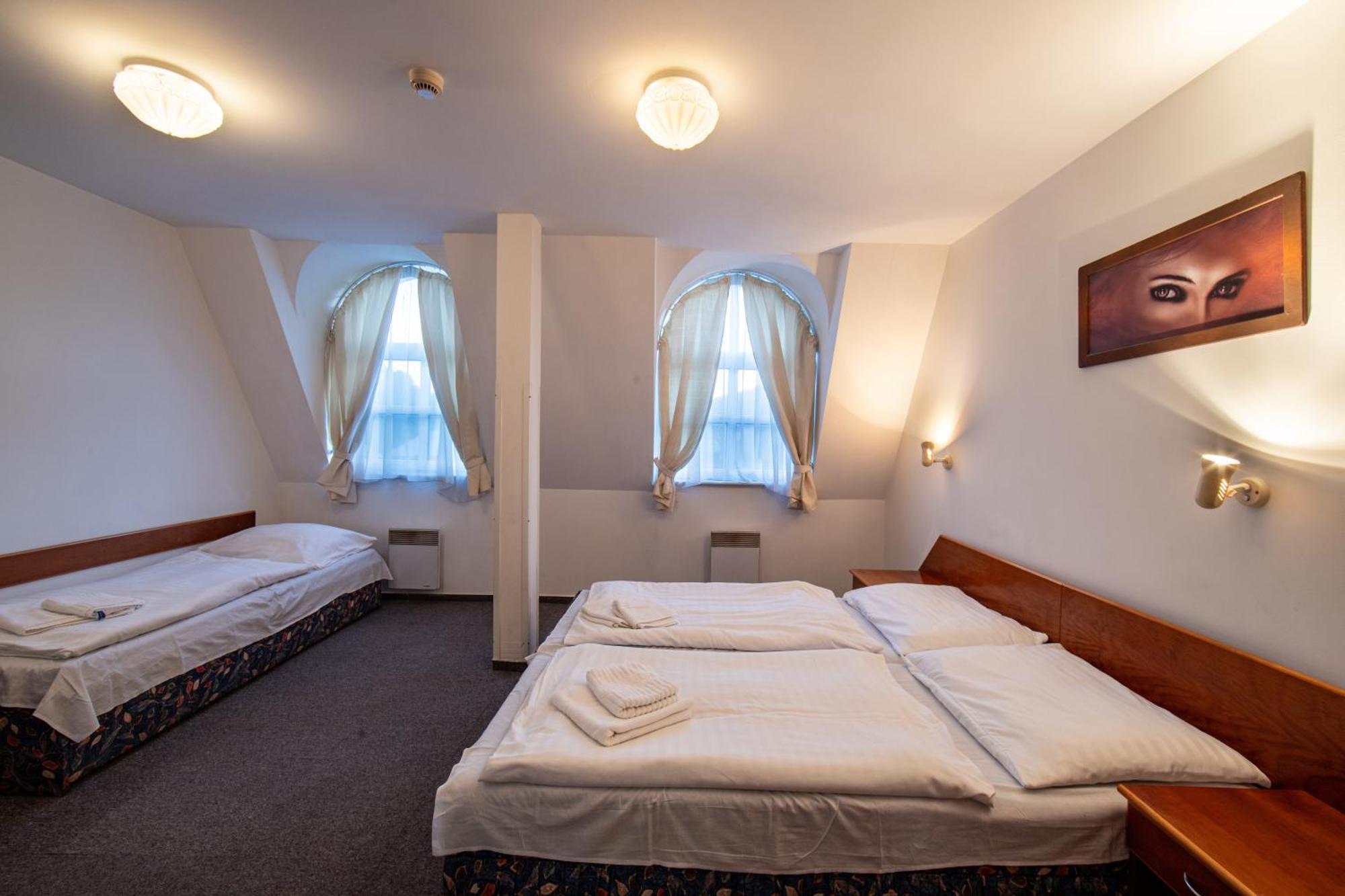 Hotel Armales Stakcin Bagian luar foto